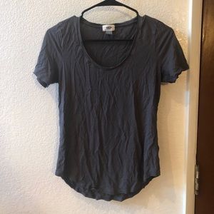 Old navy T-shirt— size XS